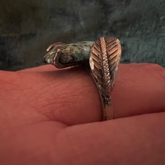 🚫SOLD🚫 Vintage Native American Silver & Turquoise Ring - Picture 3 of 5